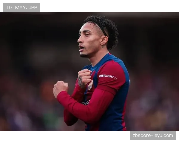 拉菲尼亚2028合同前景引热议，未来去向成足坛焦点