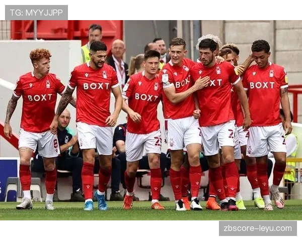 诺丁汉队控球能力惊艳，新赛季备受期待