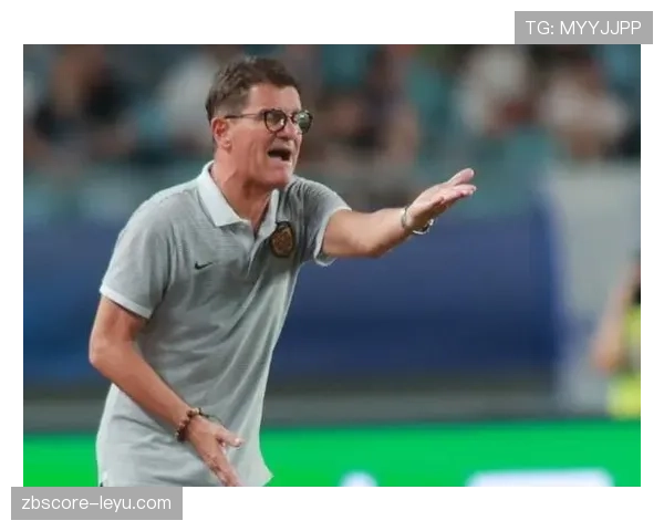 卡佩罗再强调防守为本:坚固防线成球队成功关键,未来表现引期待 卡佩罗再强调防守为本:坚固防线成球队成功关键,未来表现引期待