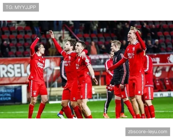 埃因霍温逼抢体系重塑现代足球战术格局，持续引发业界关注