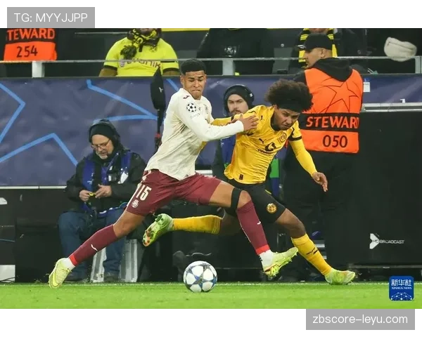 比利亚雷亚尔新赛季阵容焕然一新,球迷期待稳健表现 比利亚雷亚尔新赛季阵容焕然一新,球迷期待稳健表现