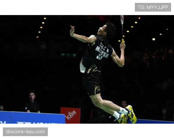 李宗伟退役后天天五点起床练球，老婆说他连做梦都在杀球